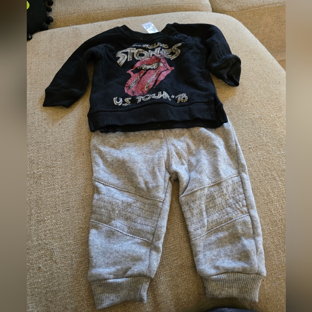* The Rolling Stones 0-3 months sweat suit outfit, good condition